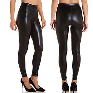 Hue Studio black hi-rise leatherette leggings Size Medium New with tag